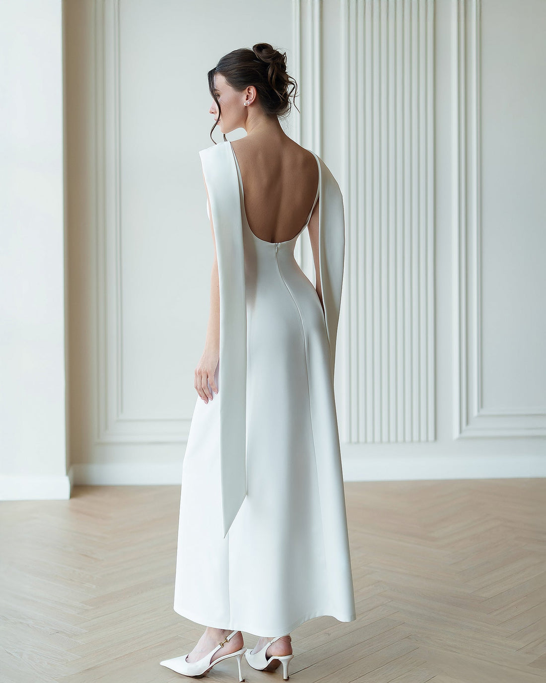 Ellitáne Athena Bridal Cape Gown