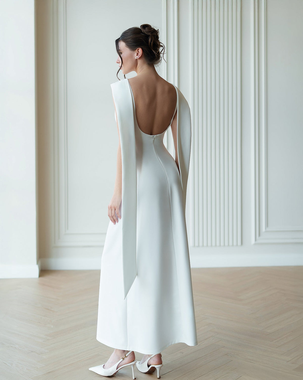 Ellitáne Athena Bridal Cape Gown