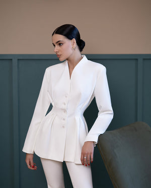 Averin Suit