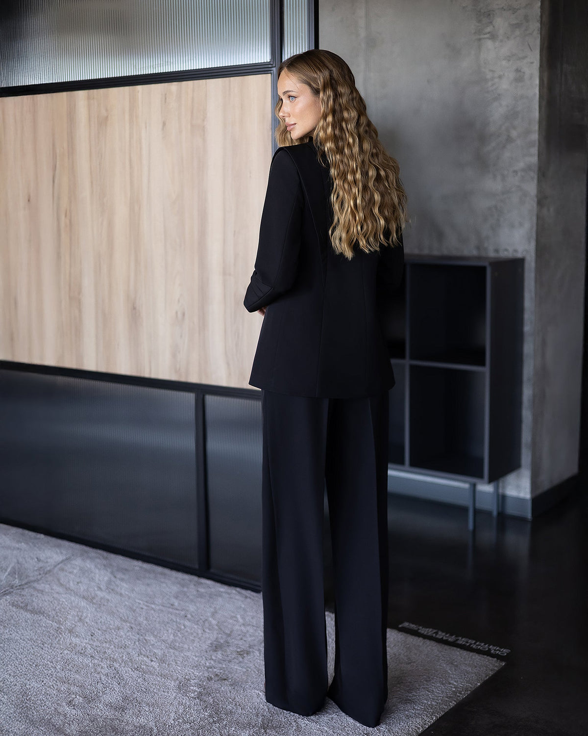 Evelisse Suit, Siyah, fotoğraf 2