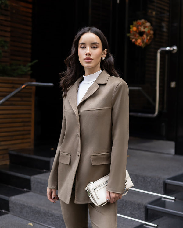 Melior Suit