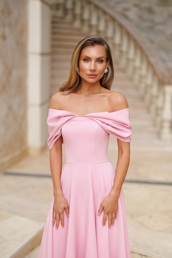Elvoria Dress