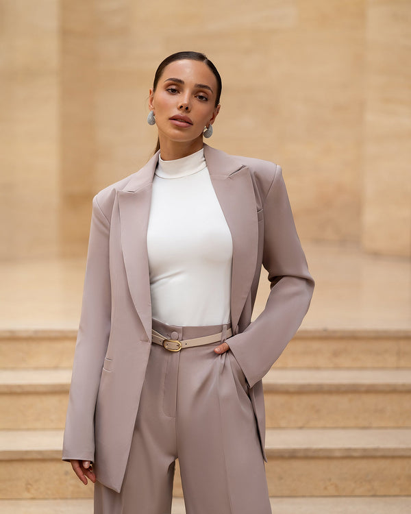 Alessia Suit