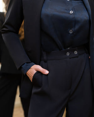 Evelisse Suit