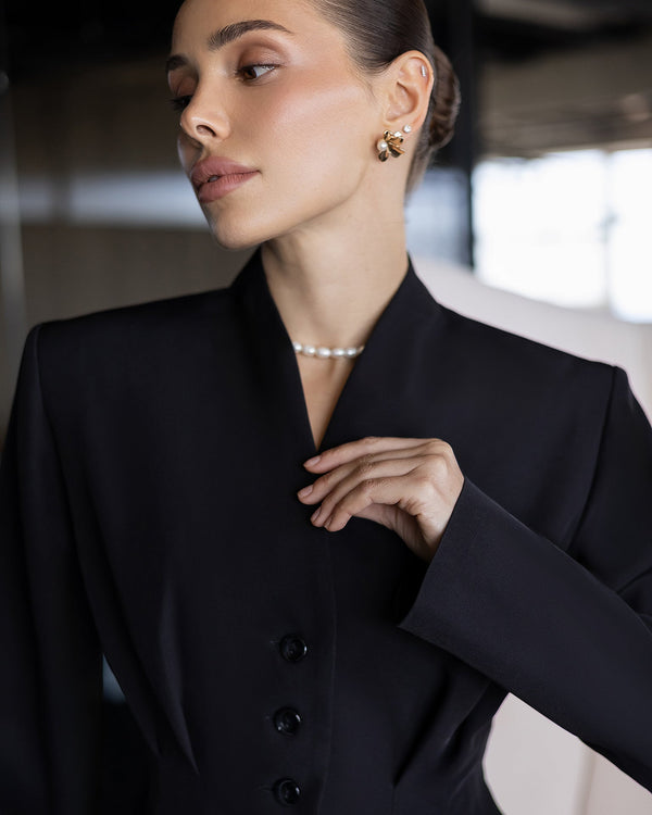 Ismera Suit
