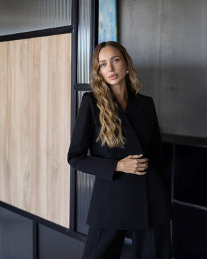 Evelisse Suit
