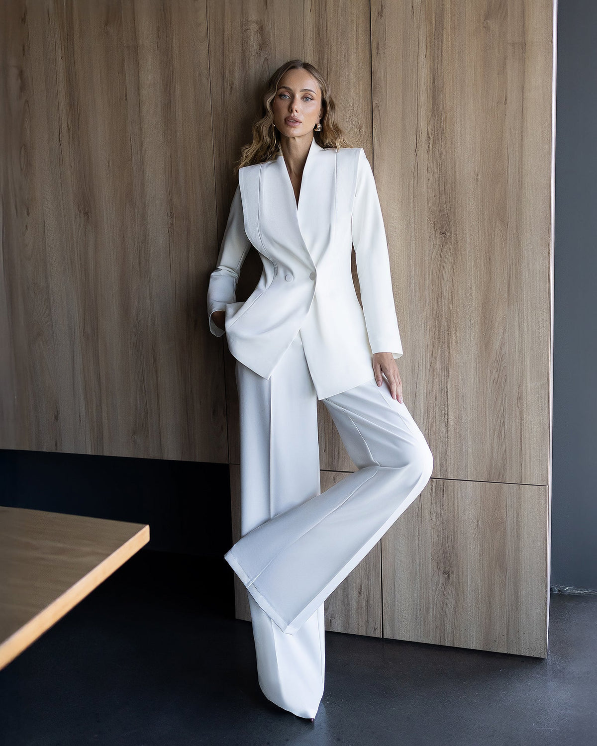 Evelisse Suit, Beyaz, fotoğraf 1