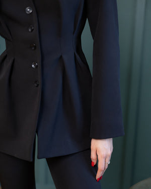 Averin Suit