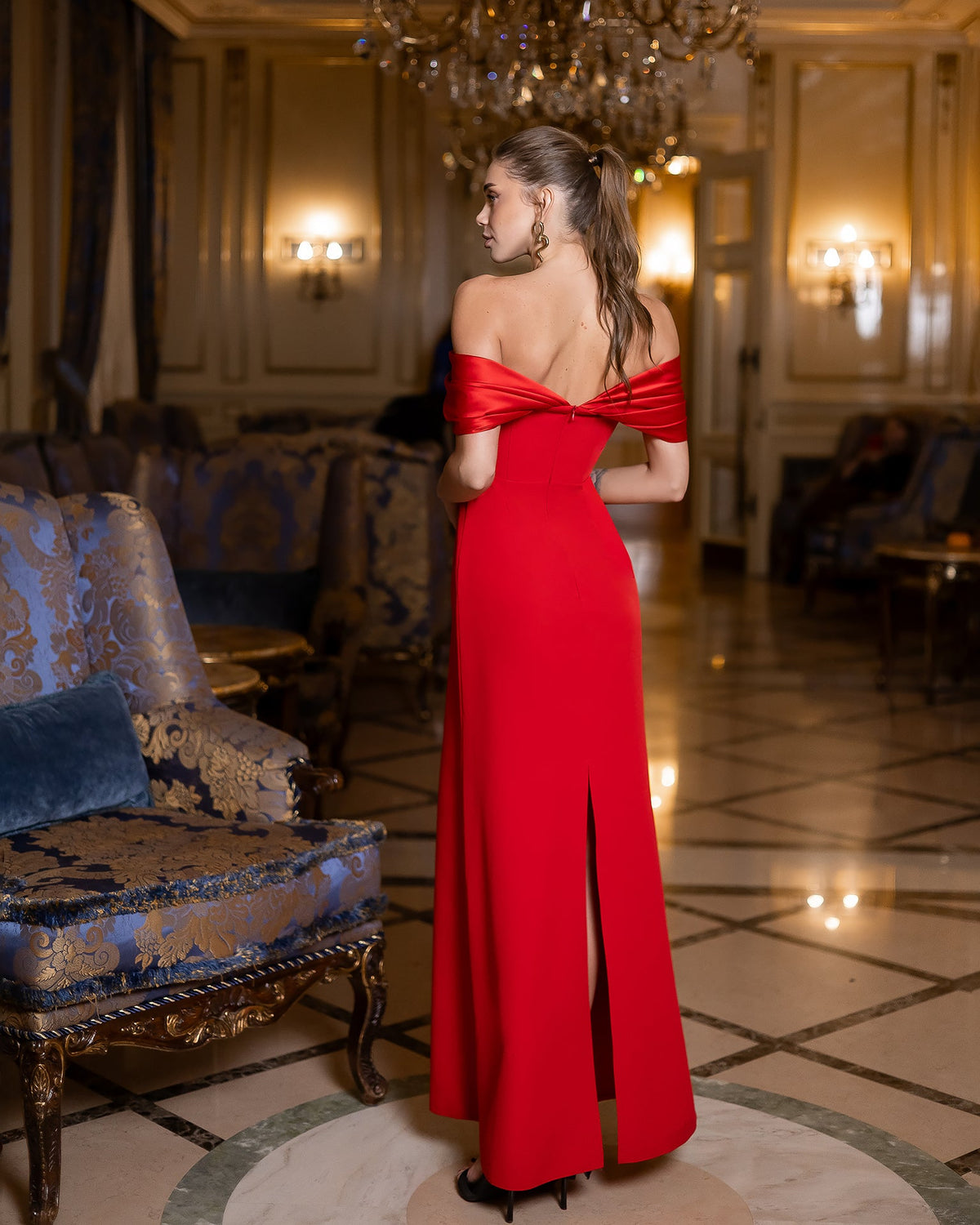 Vivienne Gown, Kırmızı, fotoğraf 2