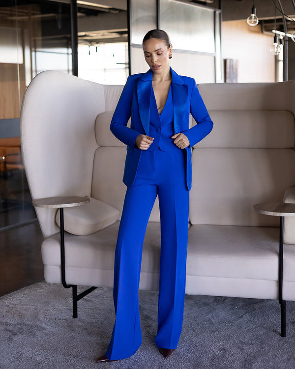 Orielle Suit