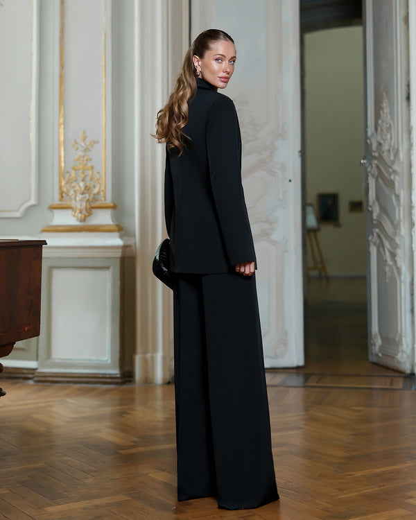 Alessia Suit