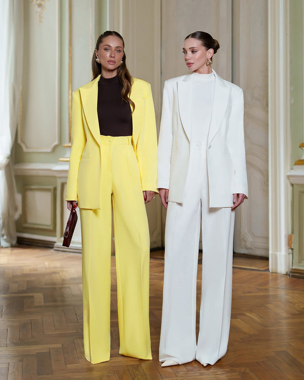 Alessia Suit