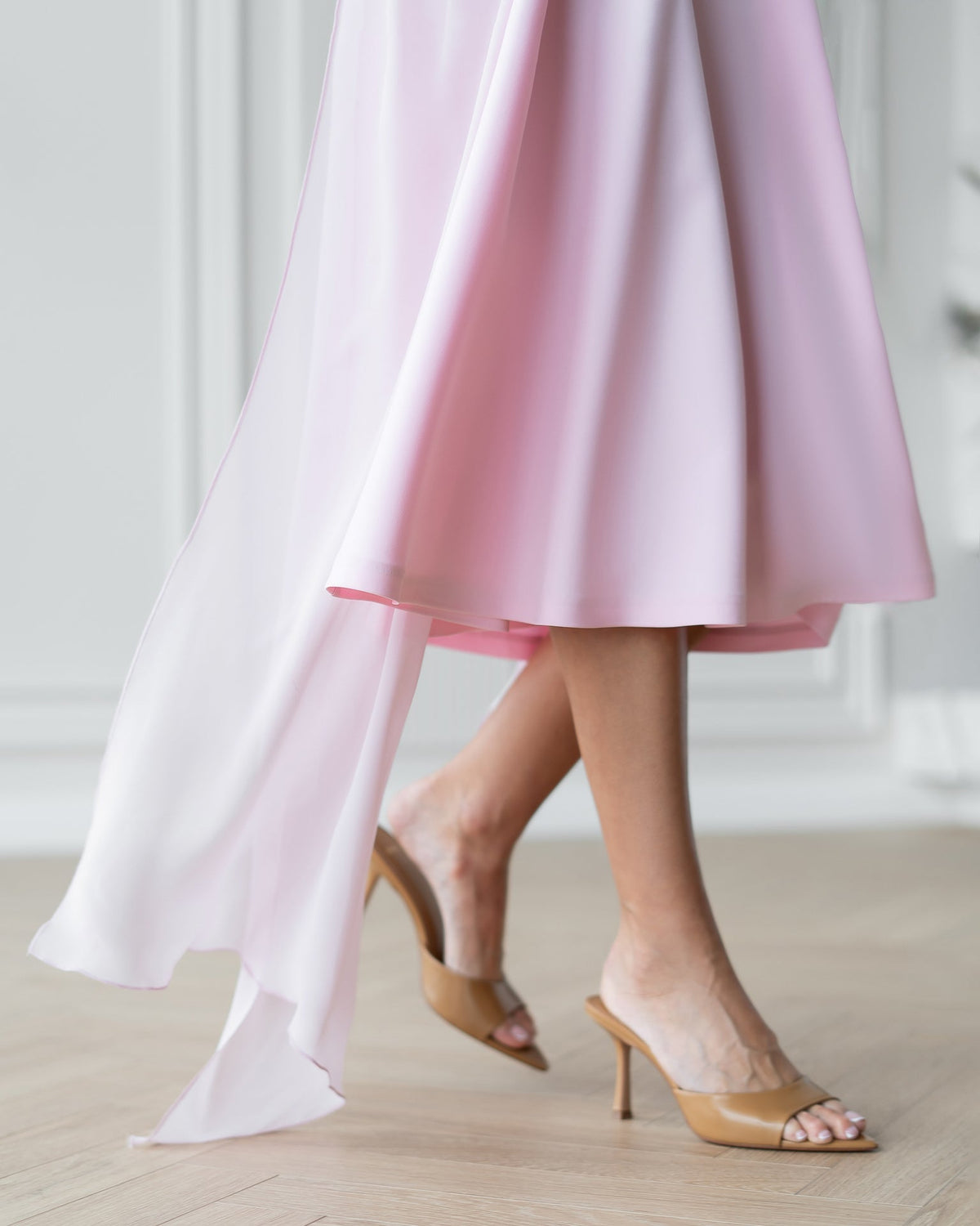 Alessia Elbise, Pembe, fotoğraf 3